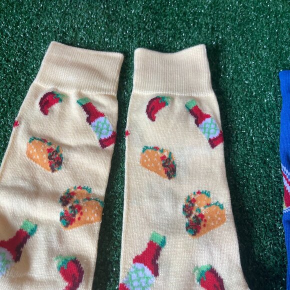 Into Socks Vending Machine Novelty 3 Pairs Pack Gift Box Socks Size 7-12 NEW - Picture 8 of 16